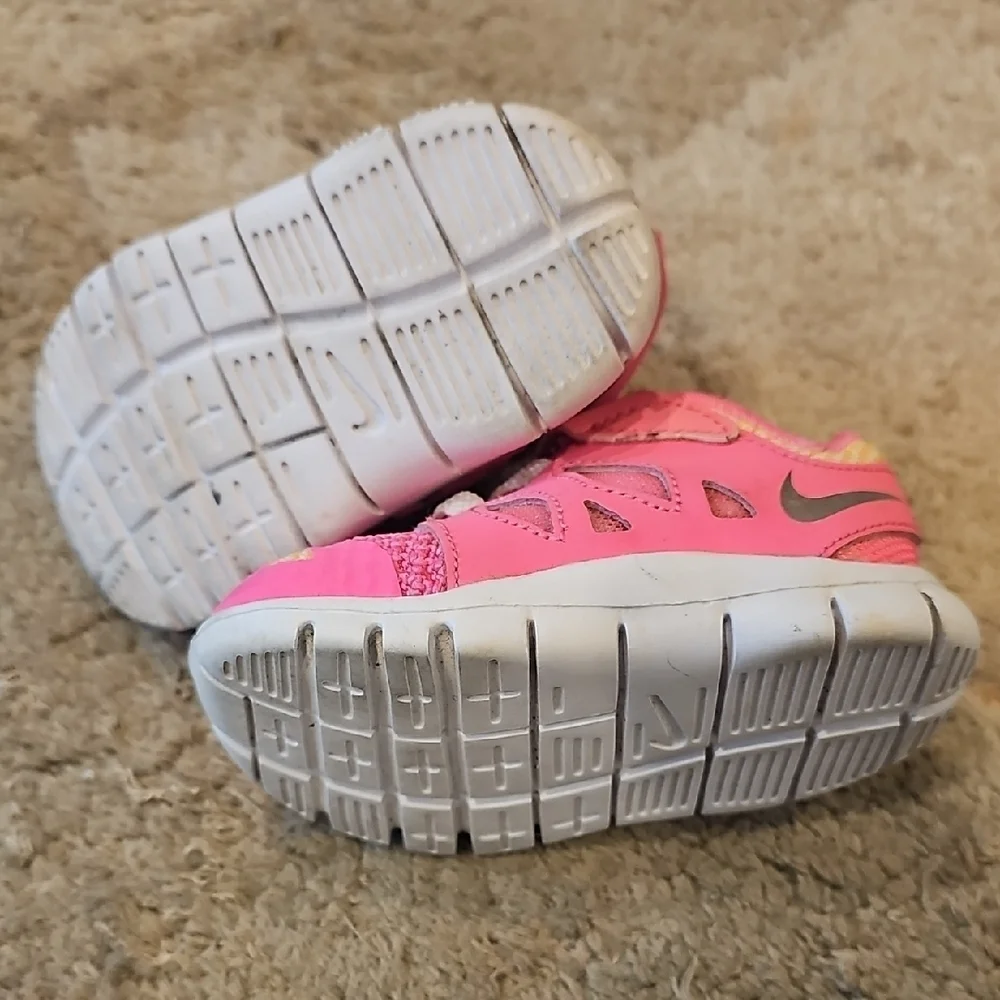 Nike Kids Pink Sneakers